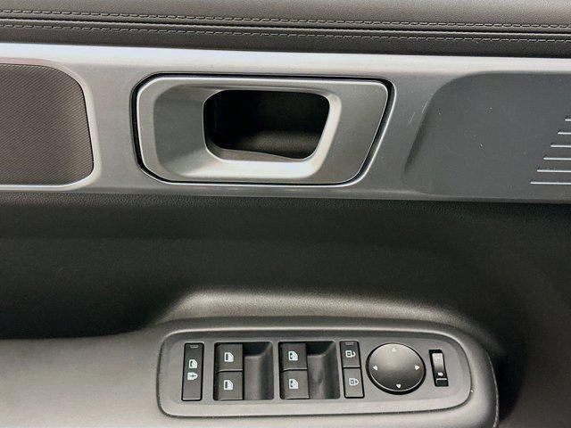 used 2024 Hyundai Santa Fe car, priced at $26,997