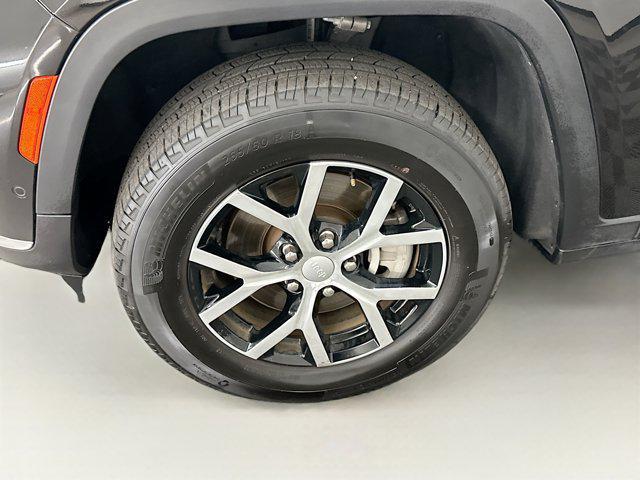used 2024 Jeep Grand Cherokee L car, priced at $32,487