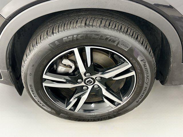 used 2025 Volvo XC40 car, priced at $28,577