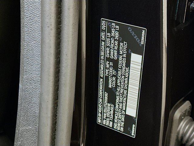 used 2025 Volvo XC40 car, priced at $28,577