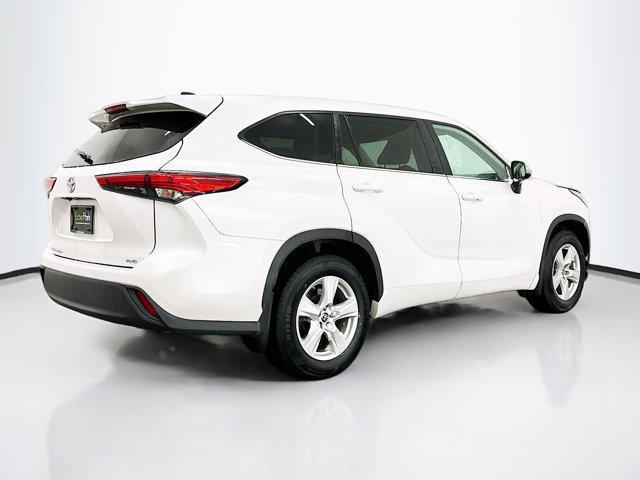 used 2023 Toyota Highlander car, priced at $33,109