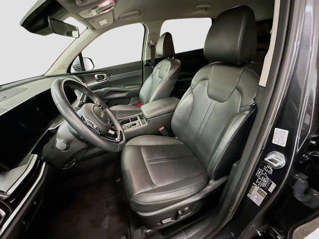 used 2024 Kia Sorento car, priced at $28,377