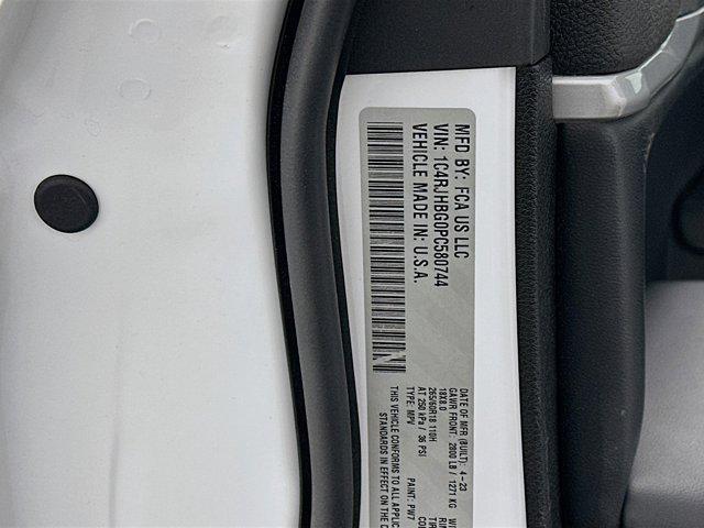 used 2023 Jeep Grand Cherokee car, priced at $29,997