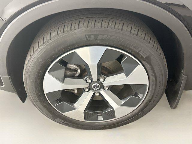used 2024 Volvo XC40 car, priced at $29,477