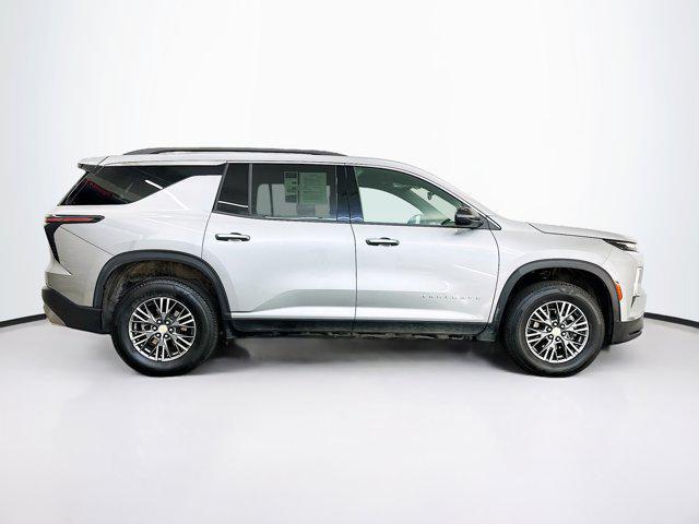 used 2025 Chevrolet Traverse car, priced at $35,996