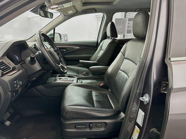 used 2022 Honda Pilot car, priced at $29,869