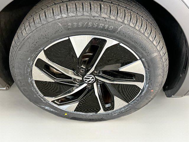 used 2022 Volkswagen ID.4 car, priced at $21,977