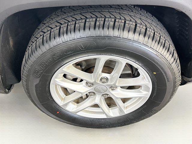used 2023 Jeep Grand Cherokee car, priced at $27,787