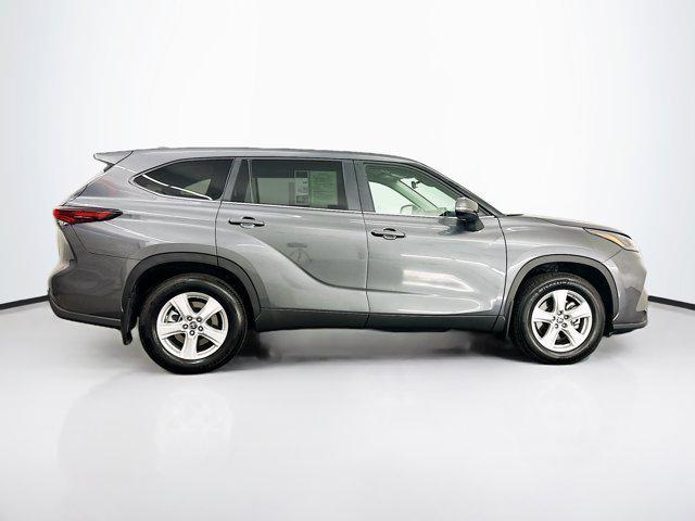 used 2024 Toyota Highlander car, priced at $35,839