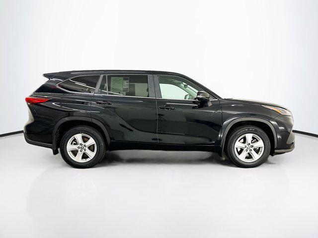 used 2023 Toyota Highlander car, priced at $32,839