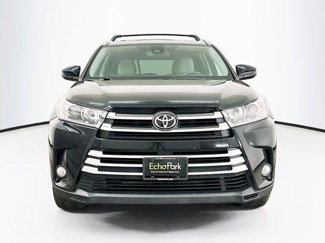 used 2017 Toyota Highlander car, priced at $26,547