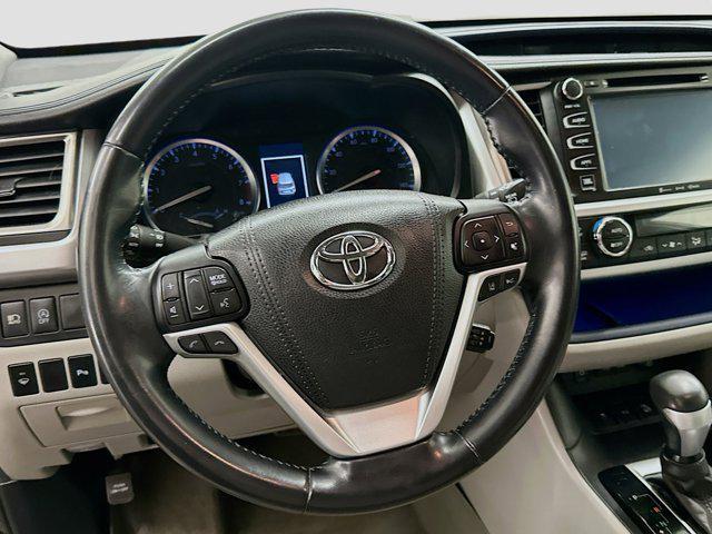 used 2017 Toyota Highlander car, priced at $26,547