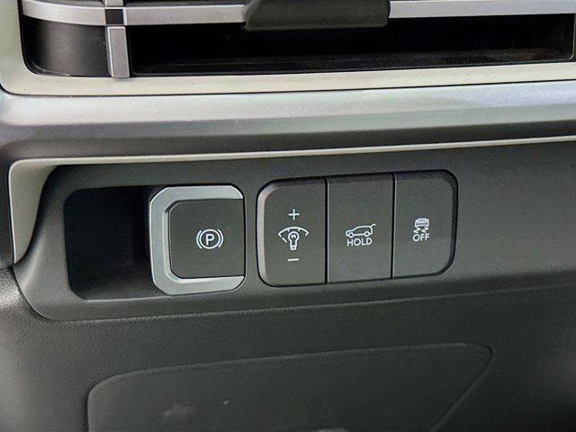 used 2024 Hyundai Santa Fe car, priced at $26,997