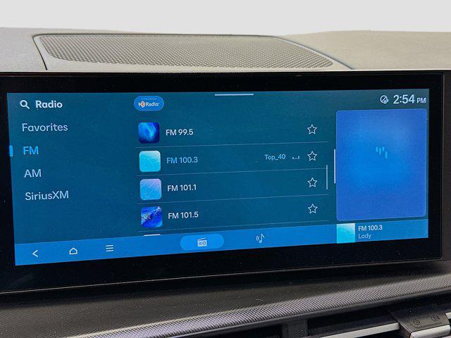 used 2024 Hyundai Santa Fe car, priced at $26,997