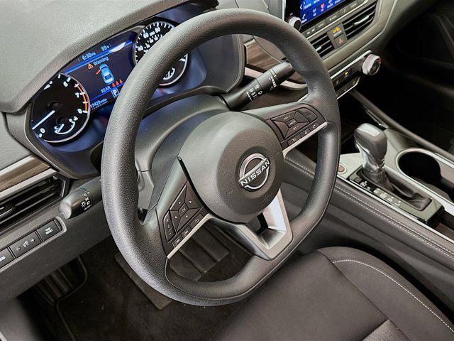 used 2023 Nissan Altima car, priced at $21,789