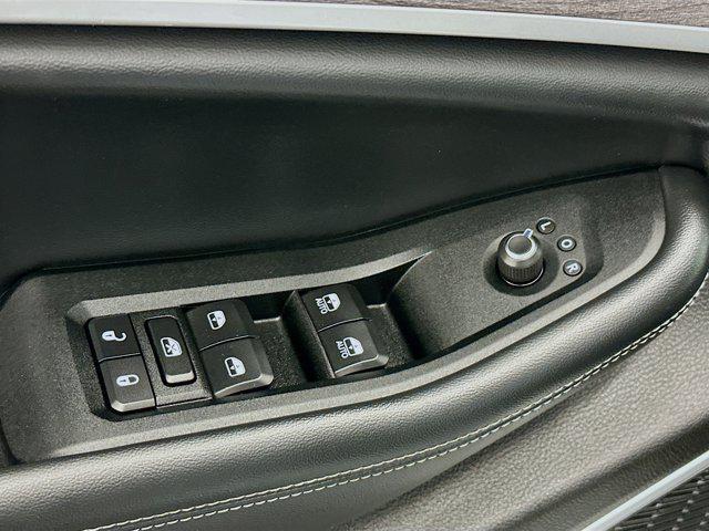 used 2022 Jeep Grand Cherokee L car, priced at $28,987