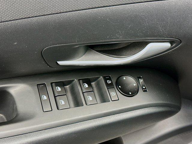 used 2025 Hyundai TUCSON Hybrid car, priced at $25,277