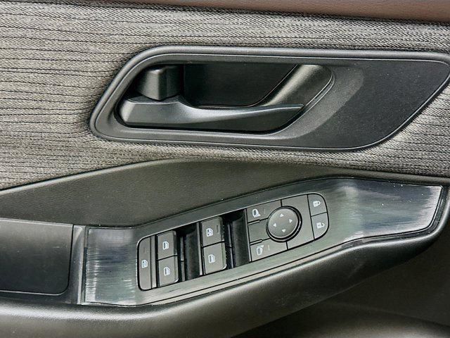 used 2023 Nissan Rogue car, priced at $19,587