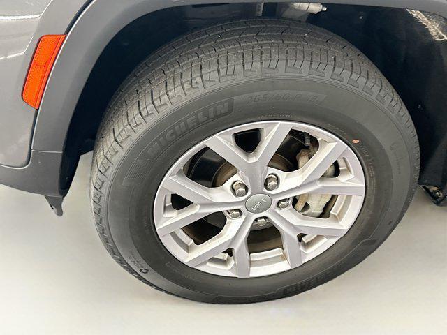 used 2022 Jeep Grand Cherokee car, priced at $28,996