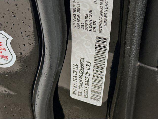 used 2024 Jeep Grand Cherokee L car, priced at $33,197