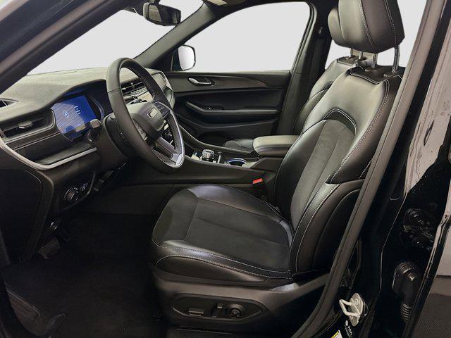 used 2024 Jeep Grand Cherokee L car, priced at $33,197