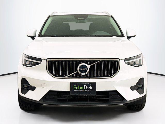 used 2023 Volvo XC40 car, priced at $28,997