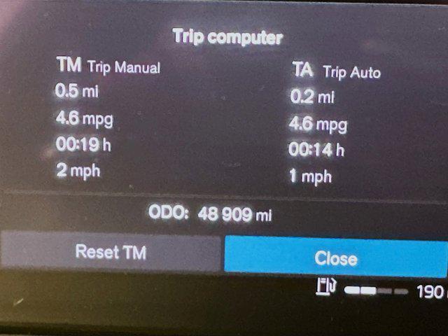 used 2023 Volvo XC40 car, priced at $28,997