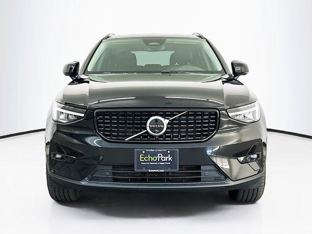 used 2025 Volvo XC40 car, priced at $30,997