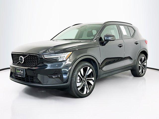 used 2025 Volvo XC40 car, priced at $30,997