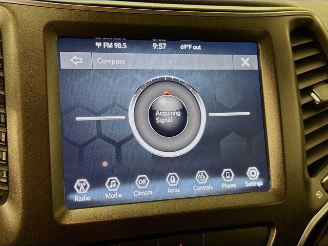 used 2019 Jeep Cherokee car, priced at $19,397