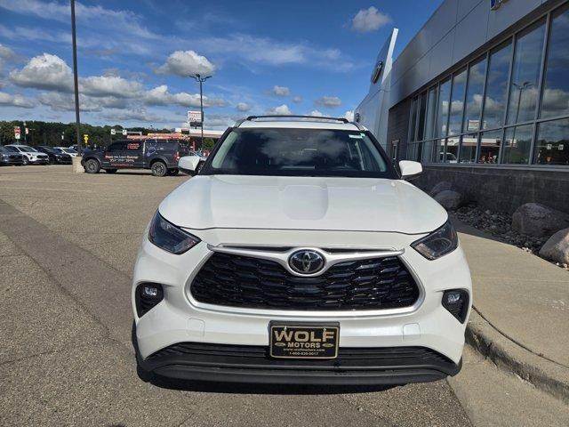 used 2023 Toyota Highlander car, priced at $39,993