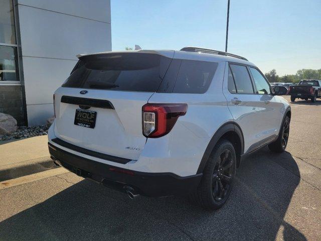 new 2024 Ford Explorer car, priced at $52,727