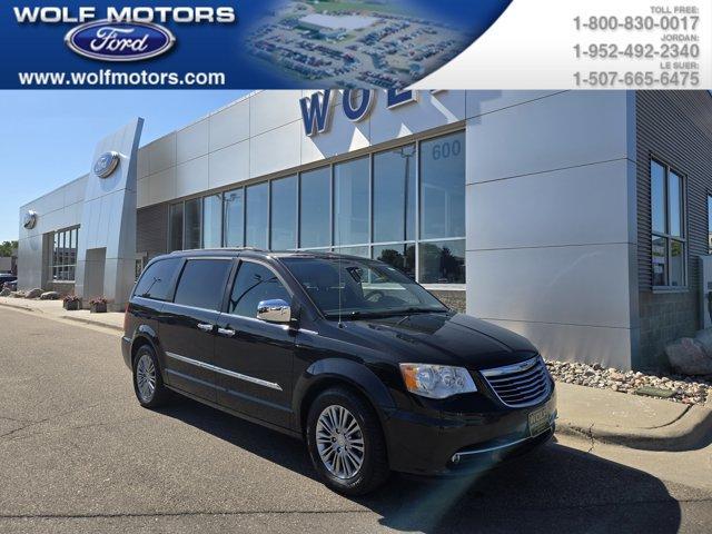 used 2015 Chrysler Town & Country car, priced at $10,495