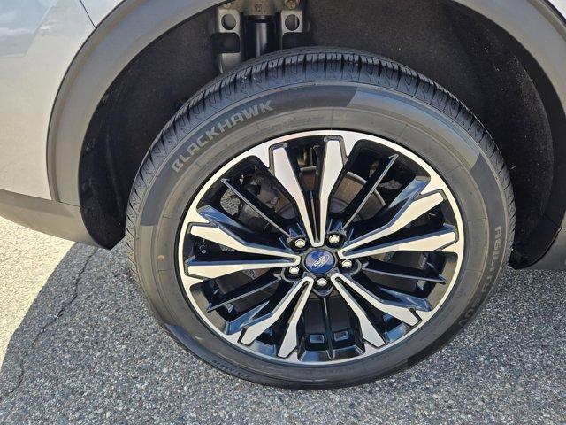 used 2022 Ford Escape car, priced at $23,995