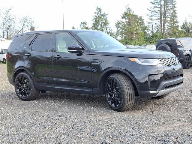 new 2025 Land Rover Discovery car, priced at $69,428