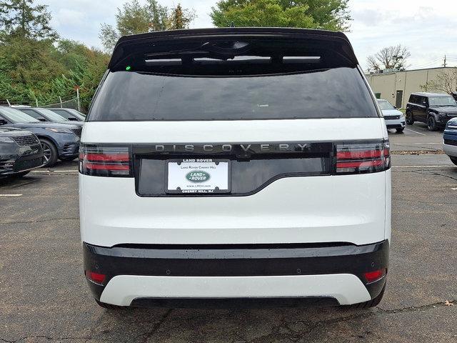 new 2025 Land Rover Discovery car, priced at $67,603