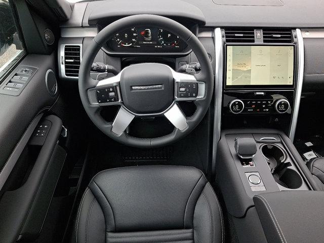 new 2025 Land Rover Discovery car, priced at $67,603