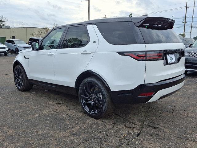 new 2025 Land Rover Discovery car, priced at $67,603