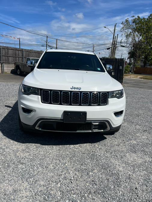 used 2018 Jeep Grand Cherokee car, priced at $17,999