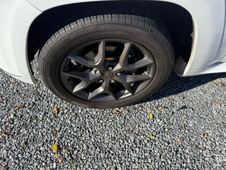 used 2019 Jeep Grand Cherokee car, priced at $19,999