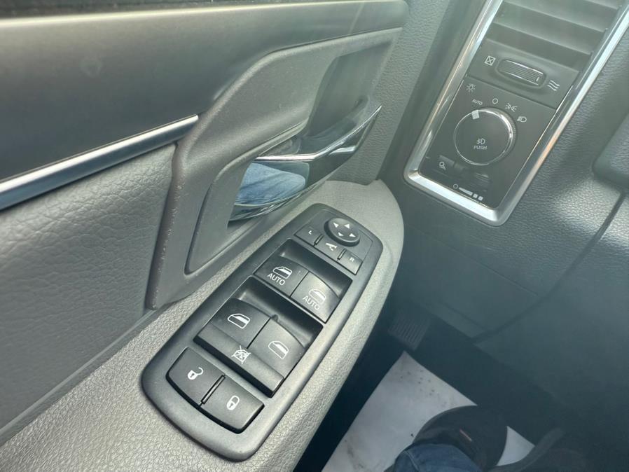 used 2018 Ram 1500 car, priced at $21,999