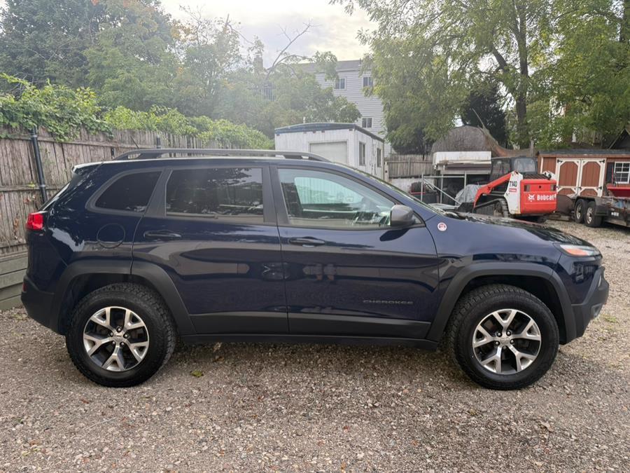 used 2015 Jeep Cherokee car, priced at $11,999
