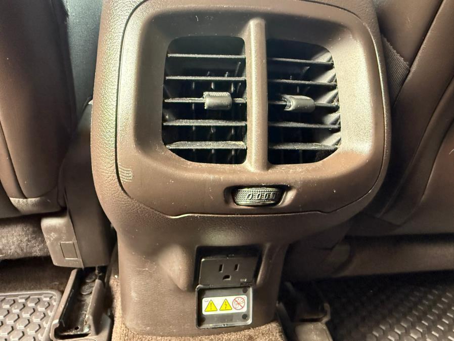 used 2015 Jeep Cherokee car, priced at $11,999