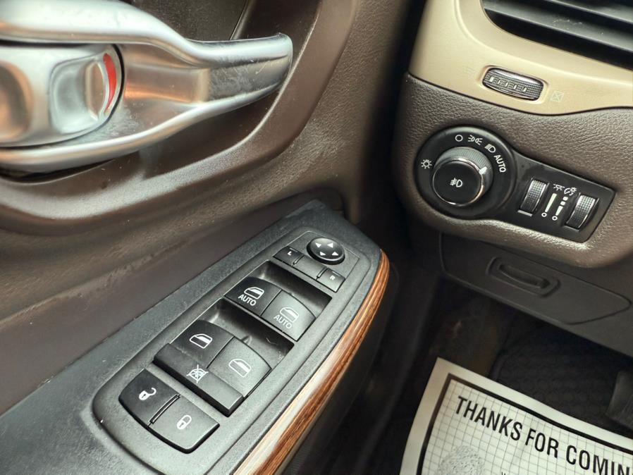 used 2015 Jeep Cherokee car, priced at $11,999