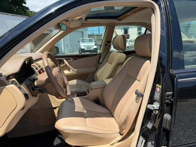 used 2000 Mercedes-Benz E-Class car