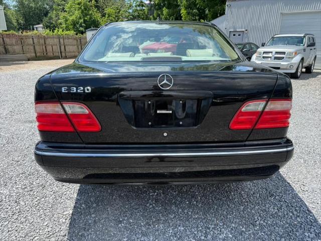 used 2000 Mercedes-Benz E-Class car