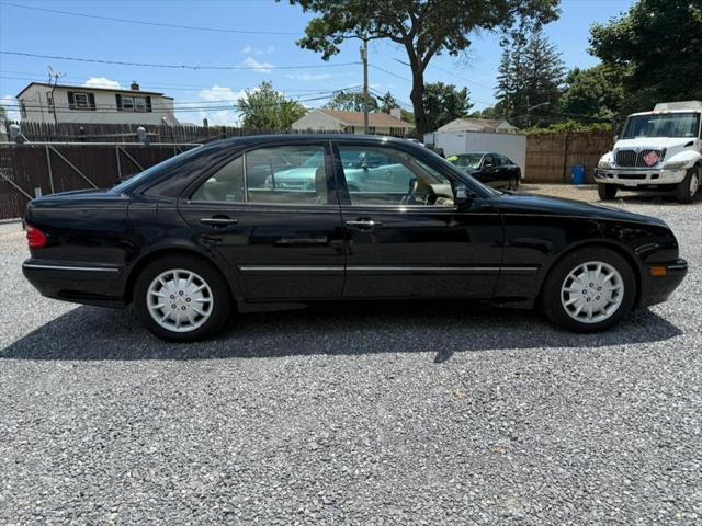used 2000 Mercedes-Benz E-Class car