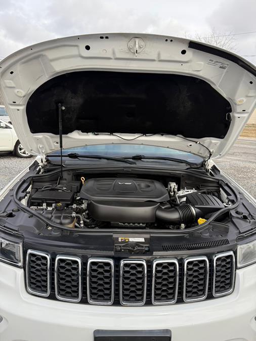 used 2019 Jeep Grand Cherokee car, priced at $17,999