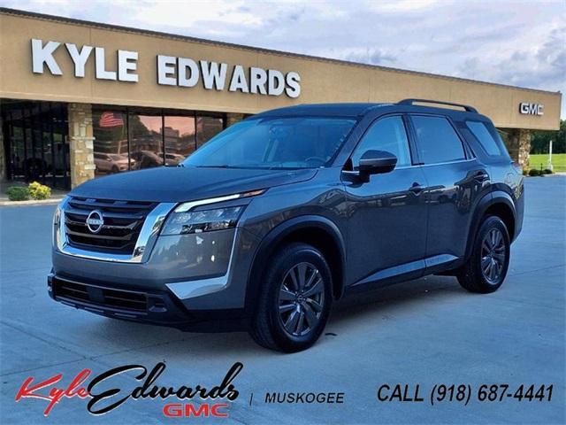 used 2025 Nissan Pathfinder car, priced at $32,948