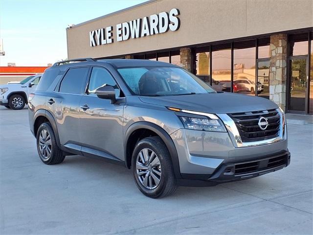 used 2025 Nissan Pathfinder car, priced at $32,771